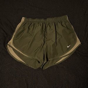 Nike tempo running shorts